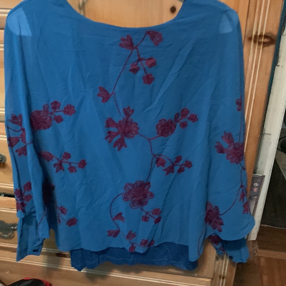 Jw style top - Picture 6 of 6